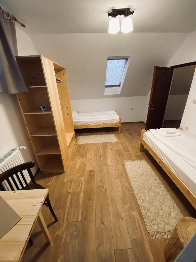 Famíves vendégház Racul Extérieur photo
