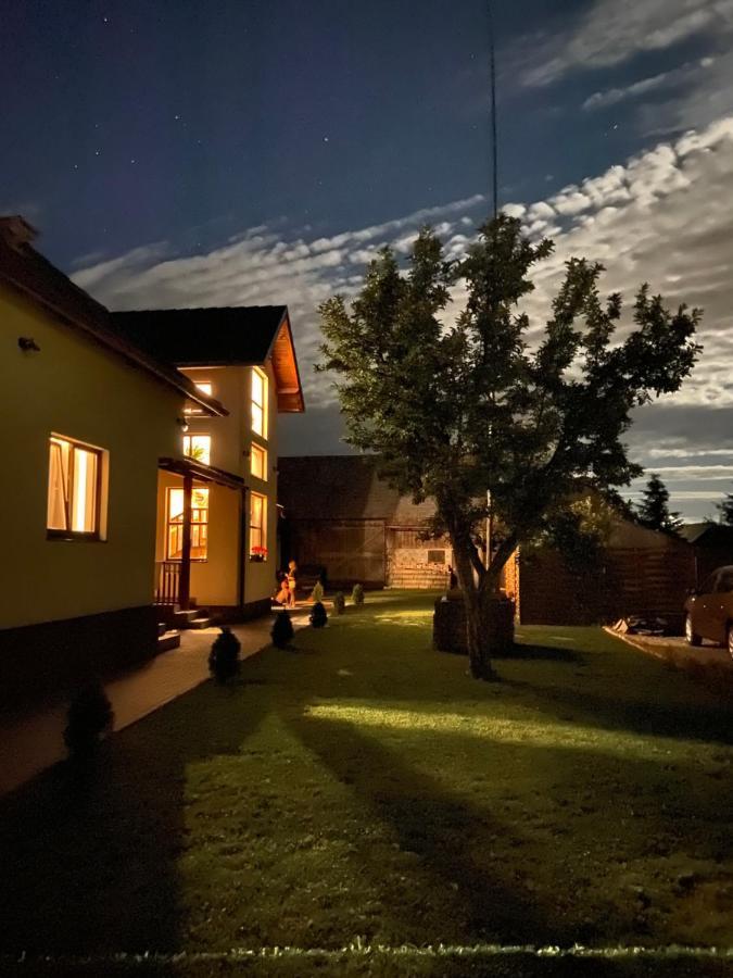 Famíves vendégház Racul Extérieur photo