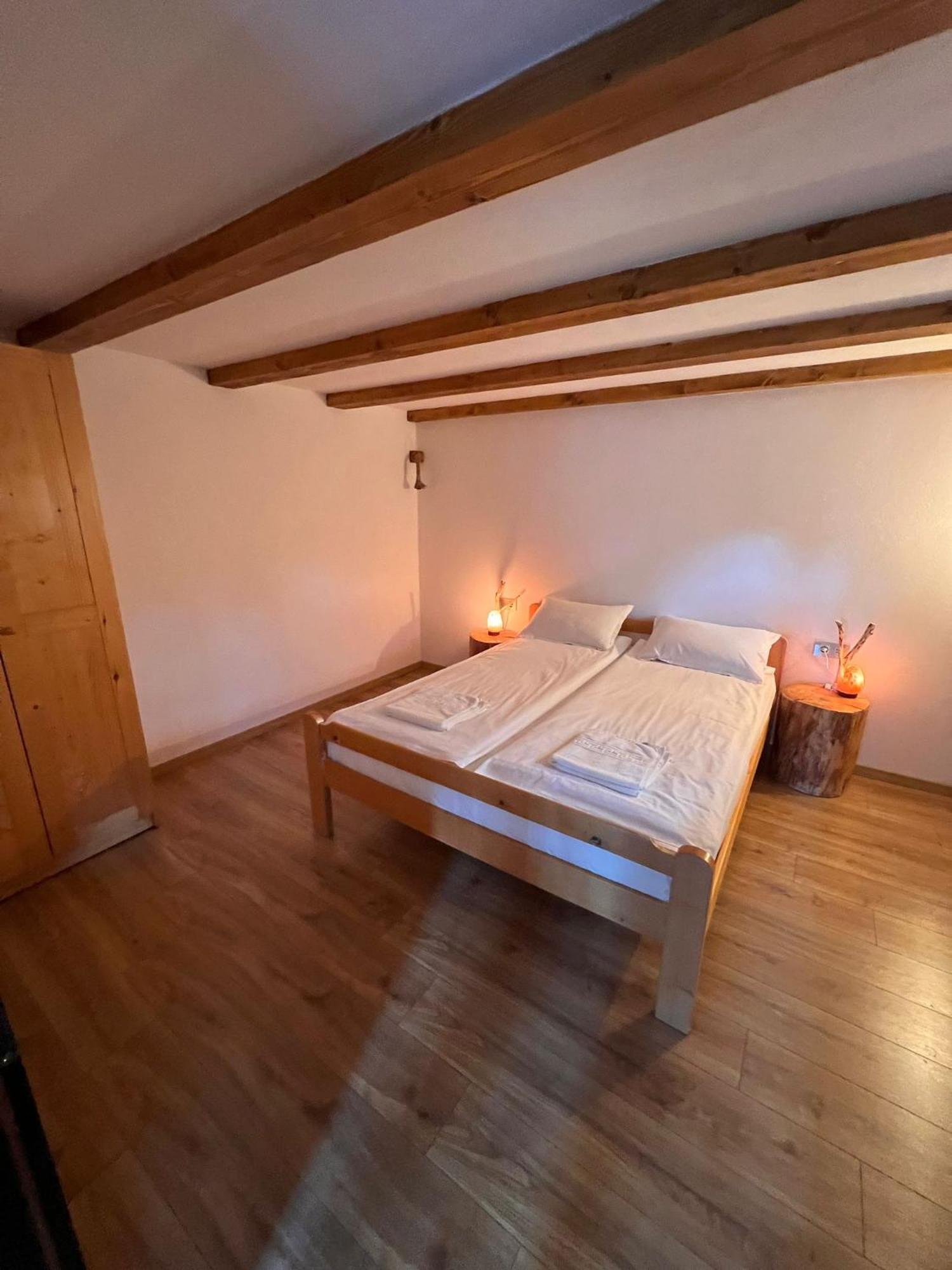Famíves vendégház Racul Extérieur photo